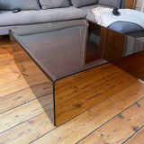 Table en verre fumé