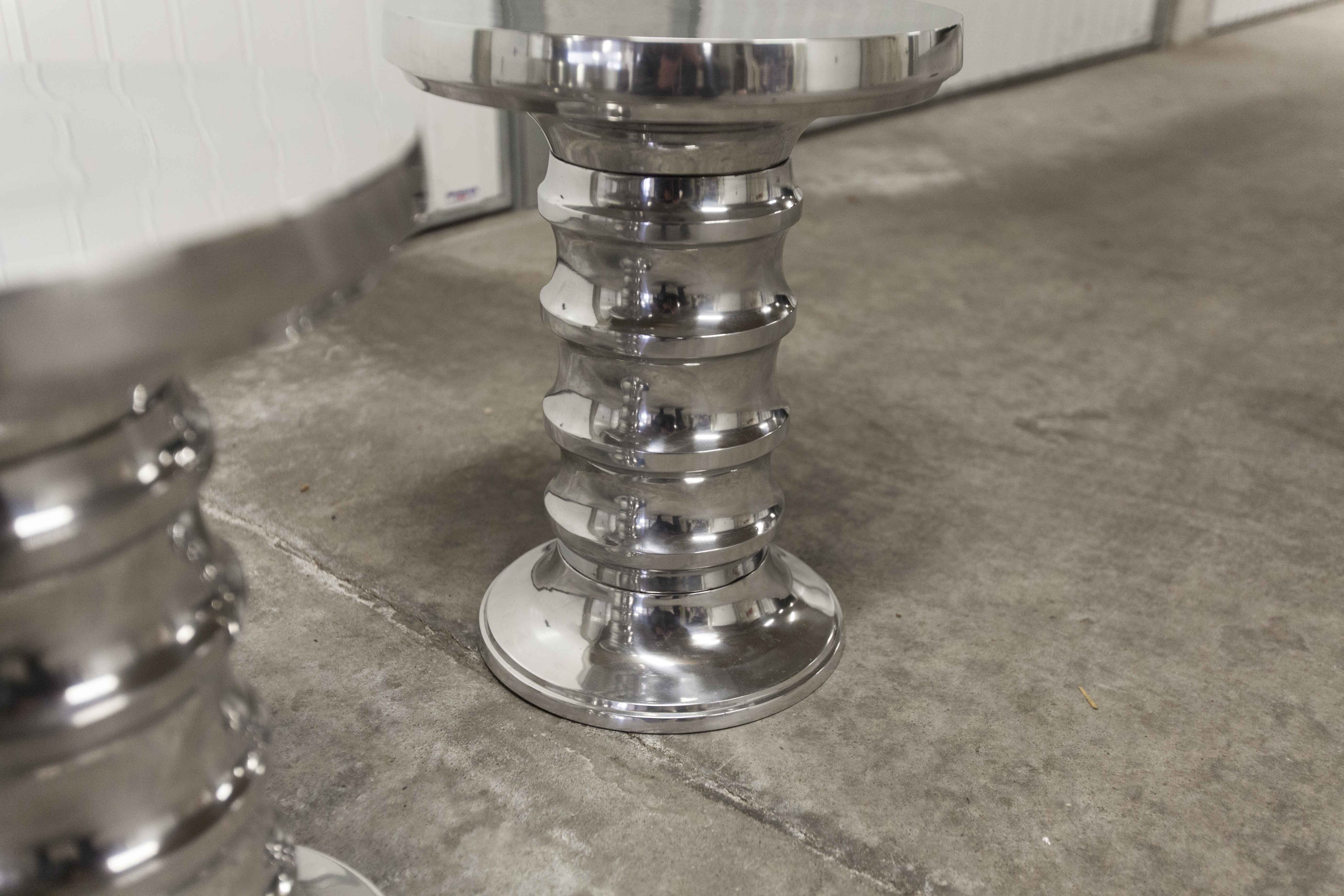 Paire de tabourets aluminium chromé Eichholtz 2000