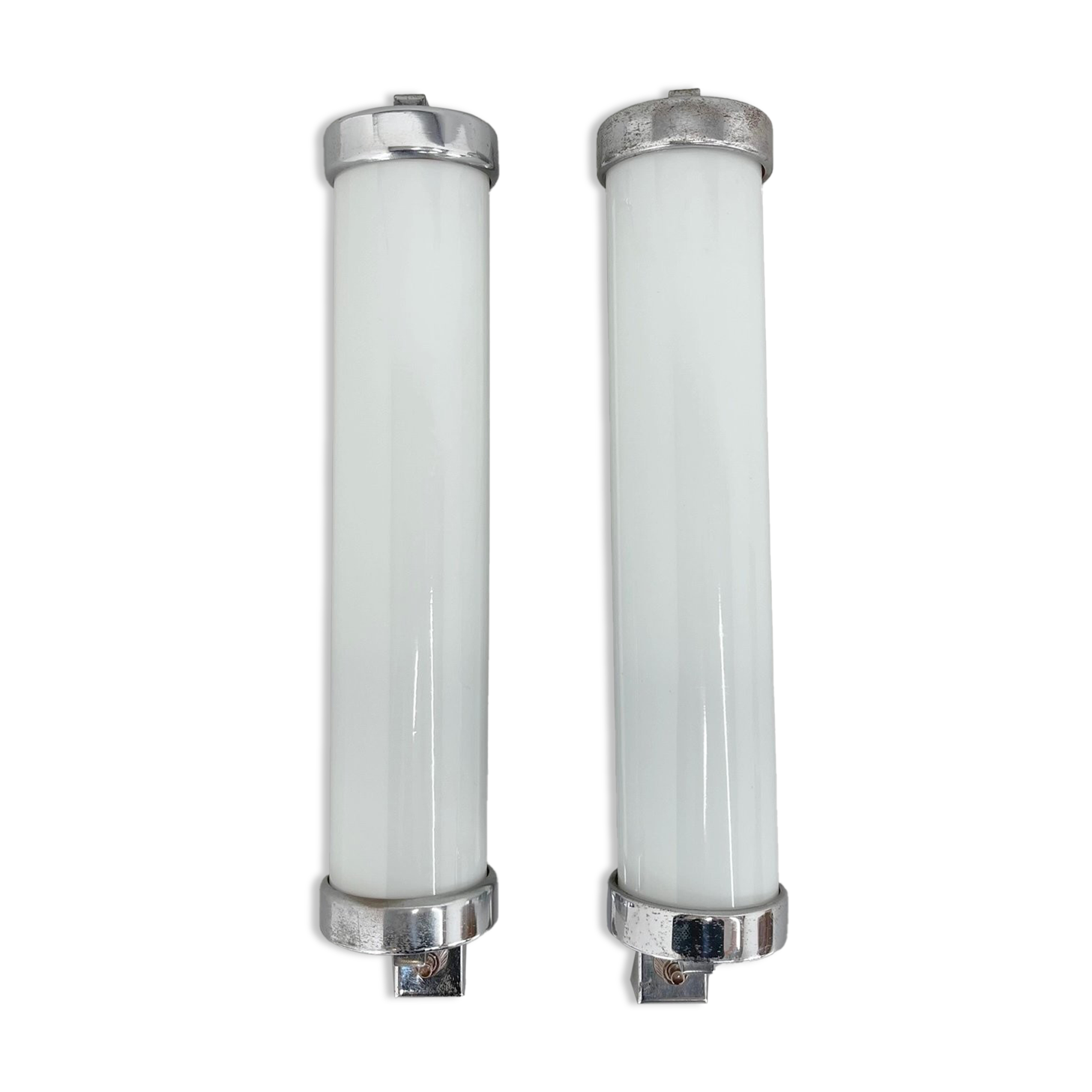 Pair of bauhaus or functionalist chrome wall lamps, 1930's