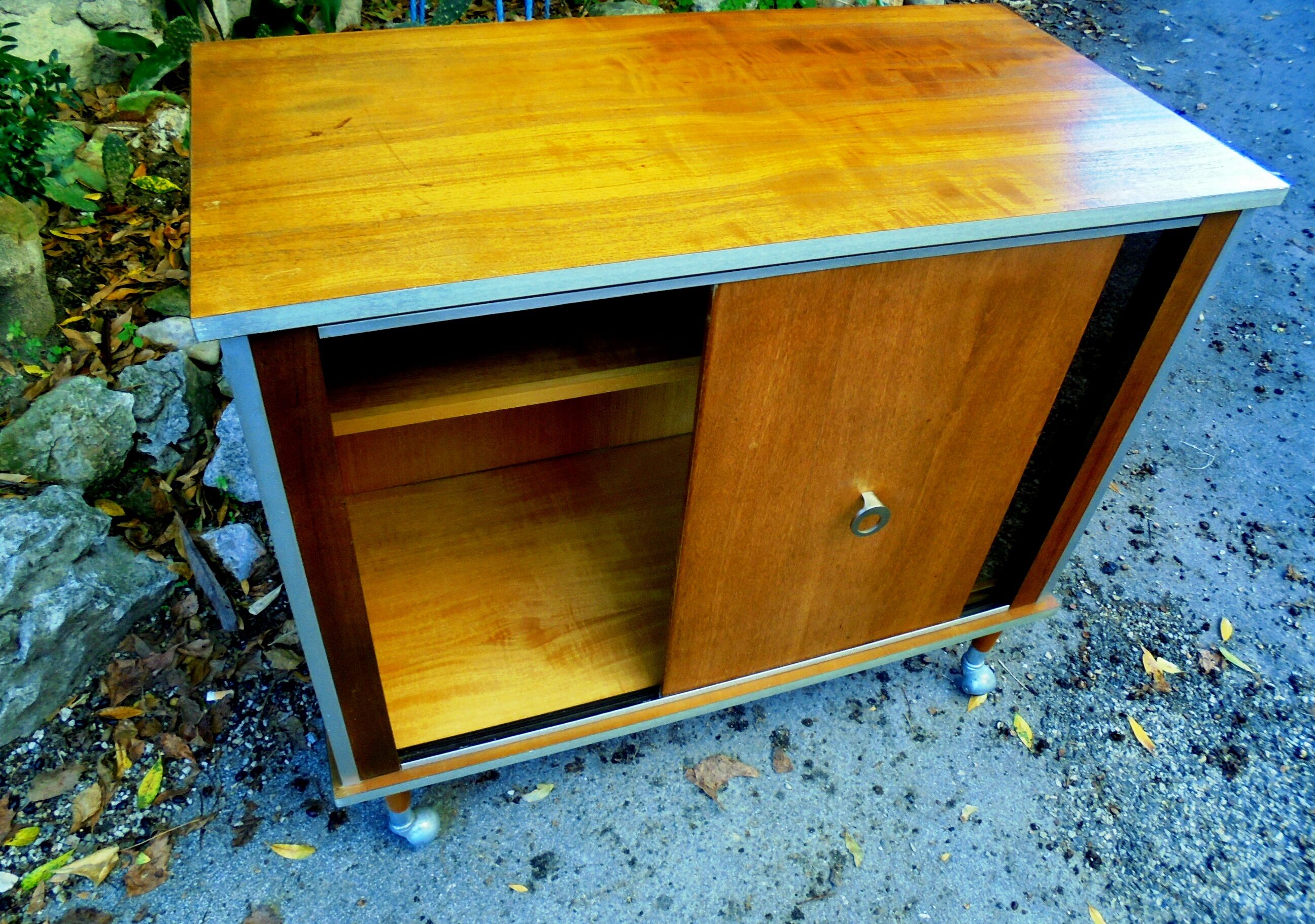 Vintage bar on wheels