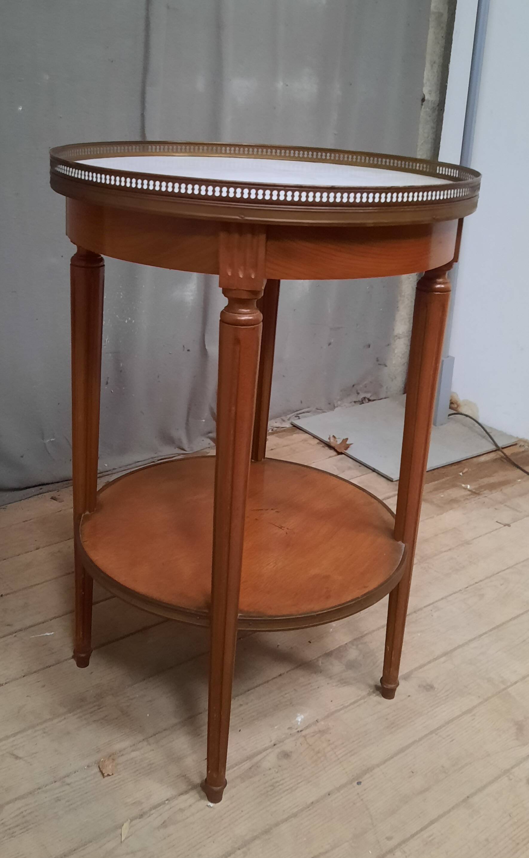 Louis XVI style living room pedestal table