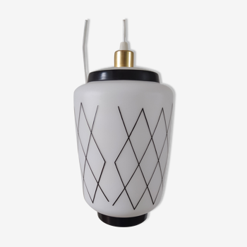 Suspension white opaline graphic patterns