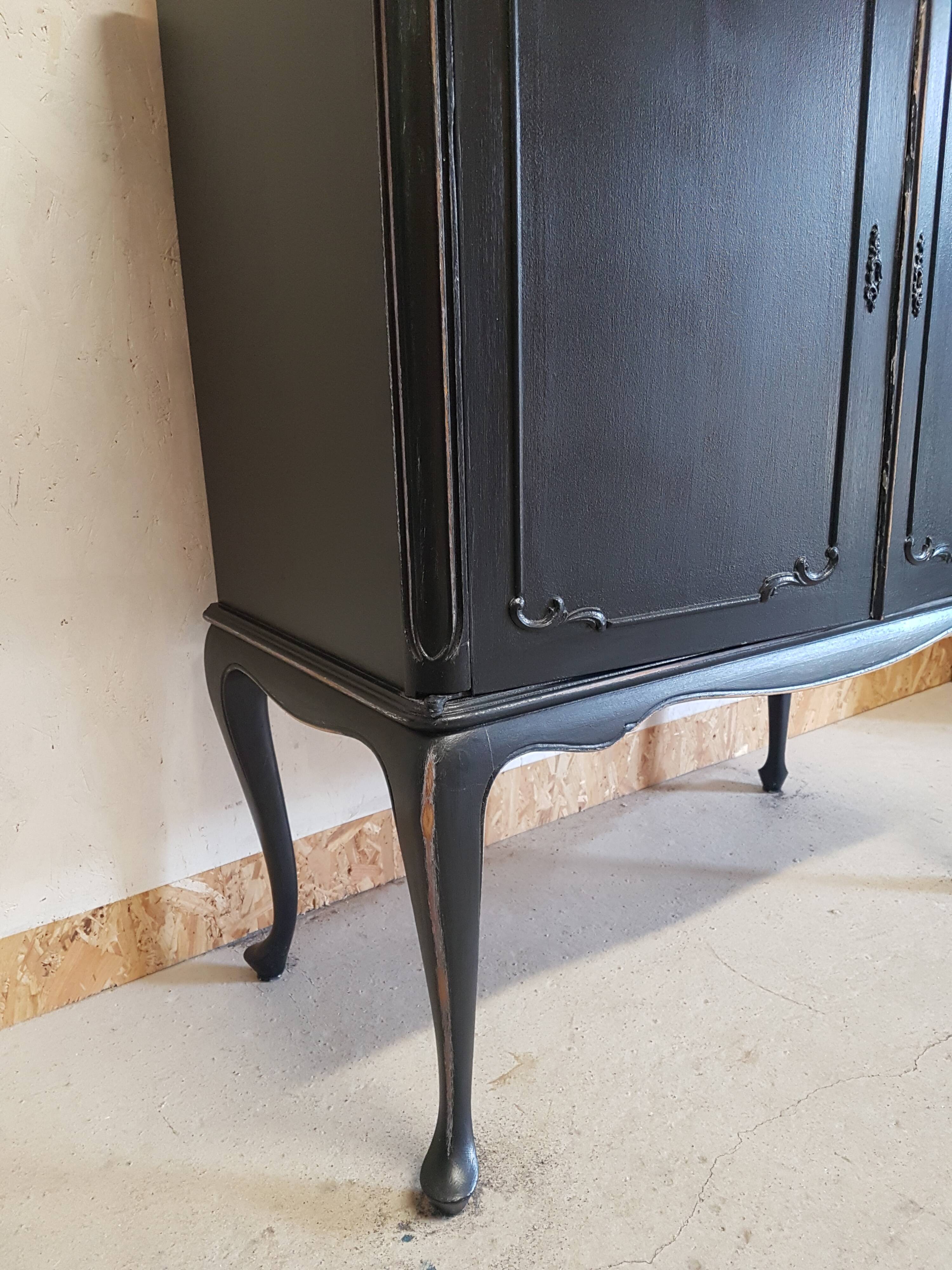 Wooden baroque style buffet