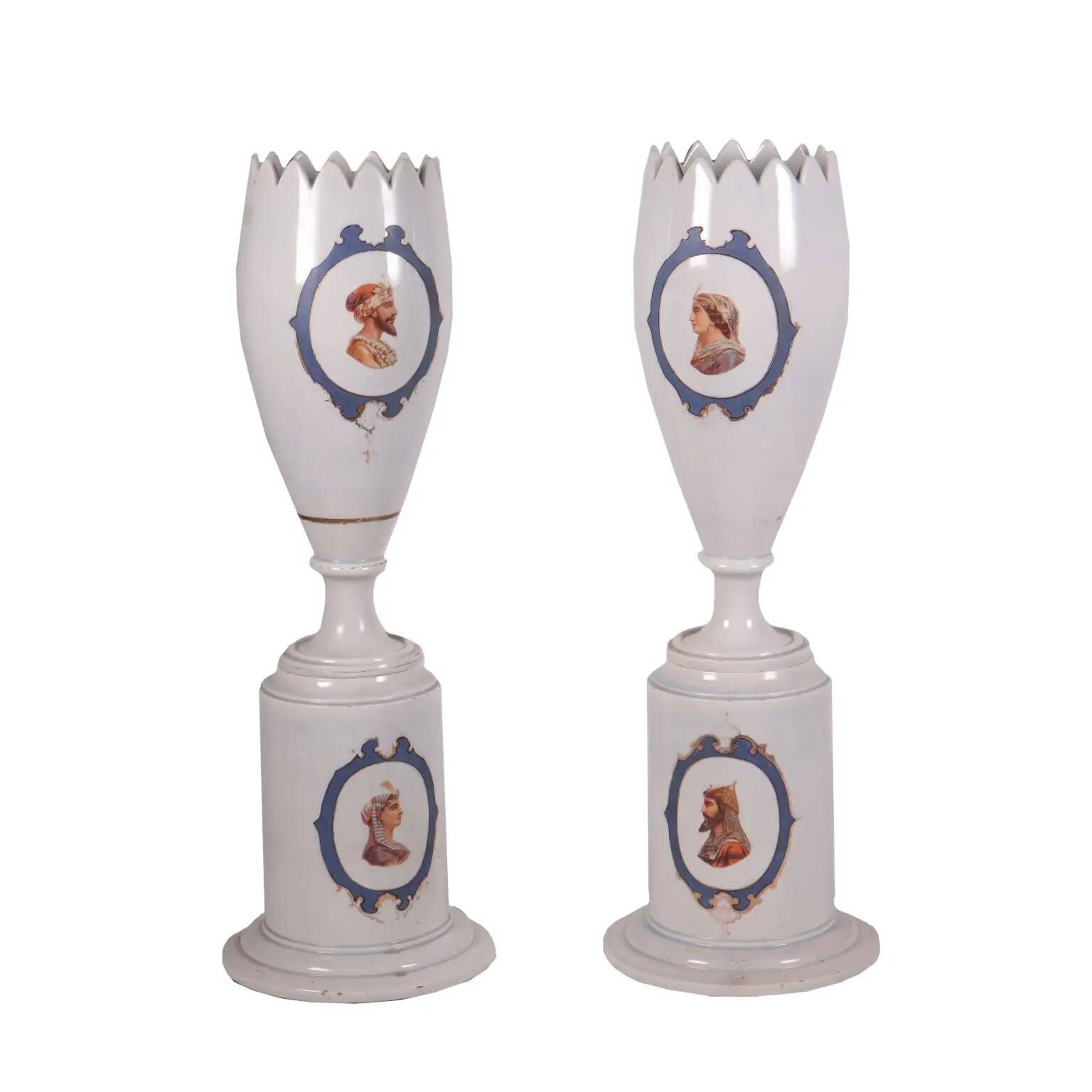 Paire de vases en céramique, Europe XIXe siècle