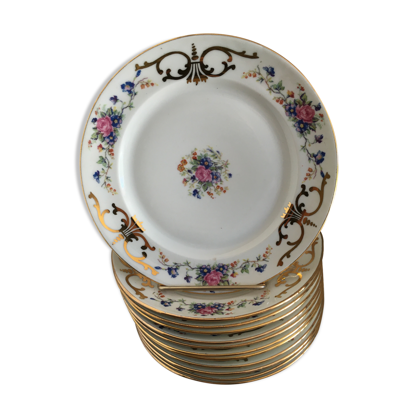 11 Dessert Plates in French porcelain