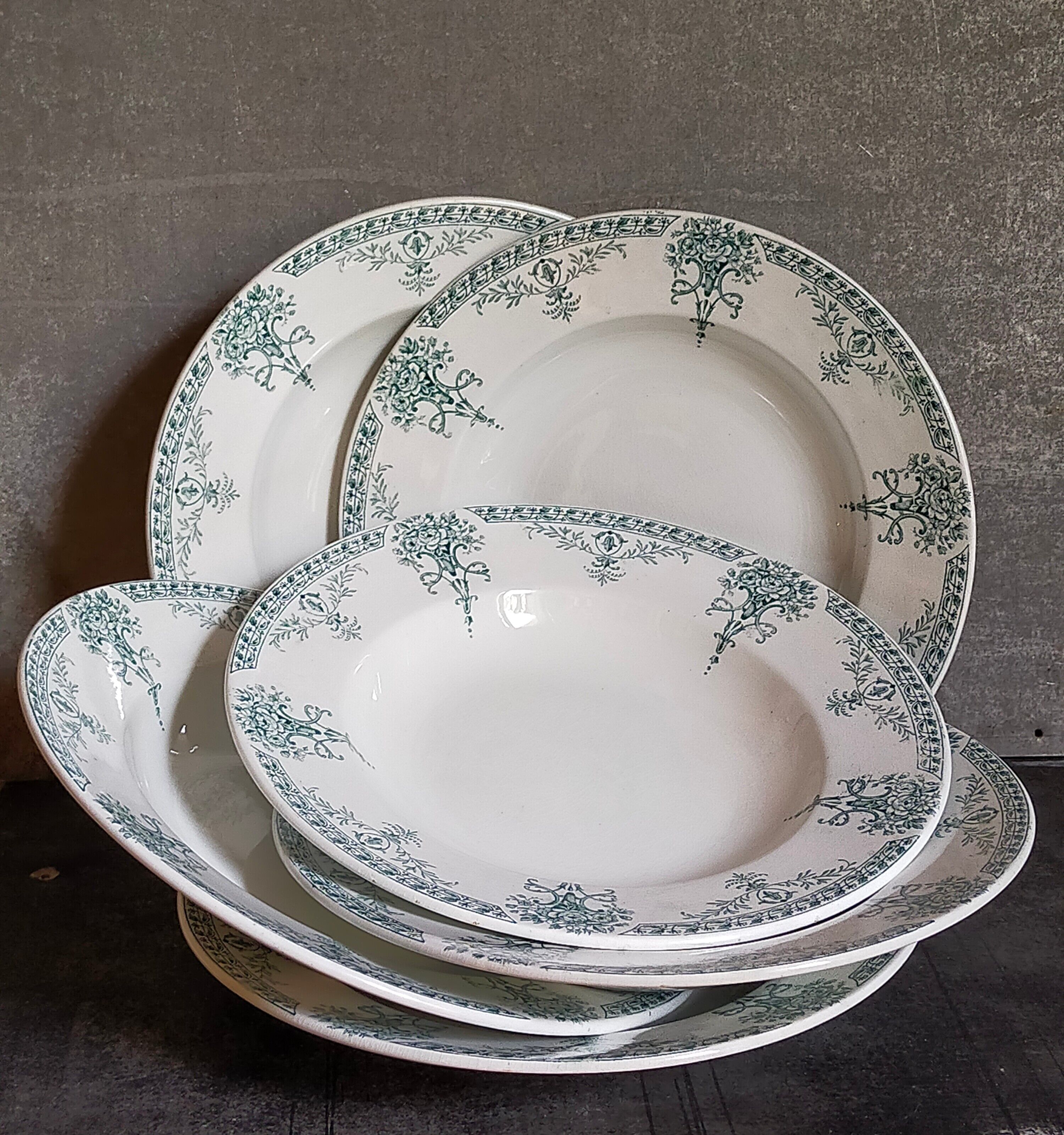 Six iron earth plates from Lunéville model LUGANO old old