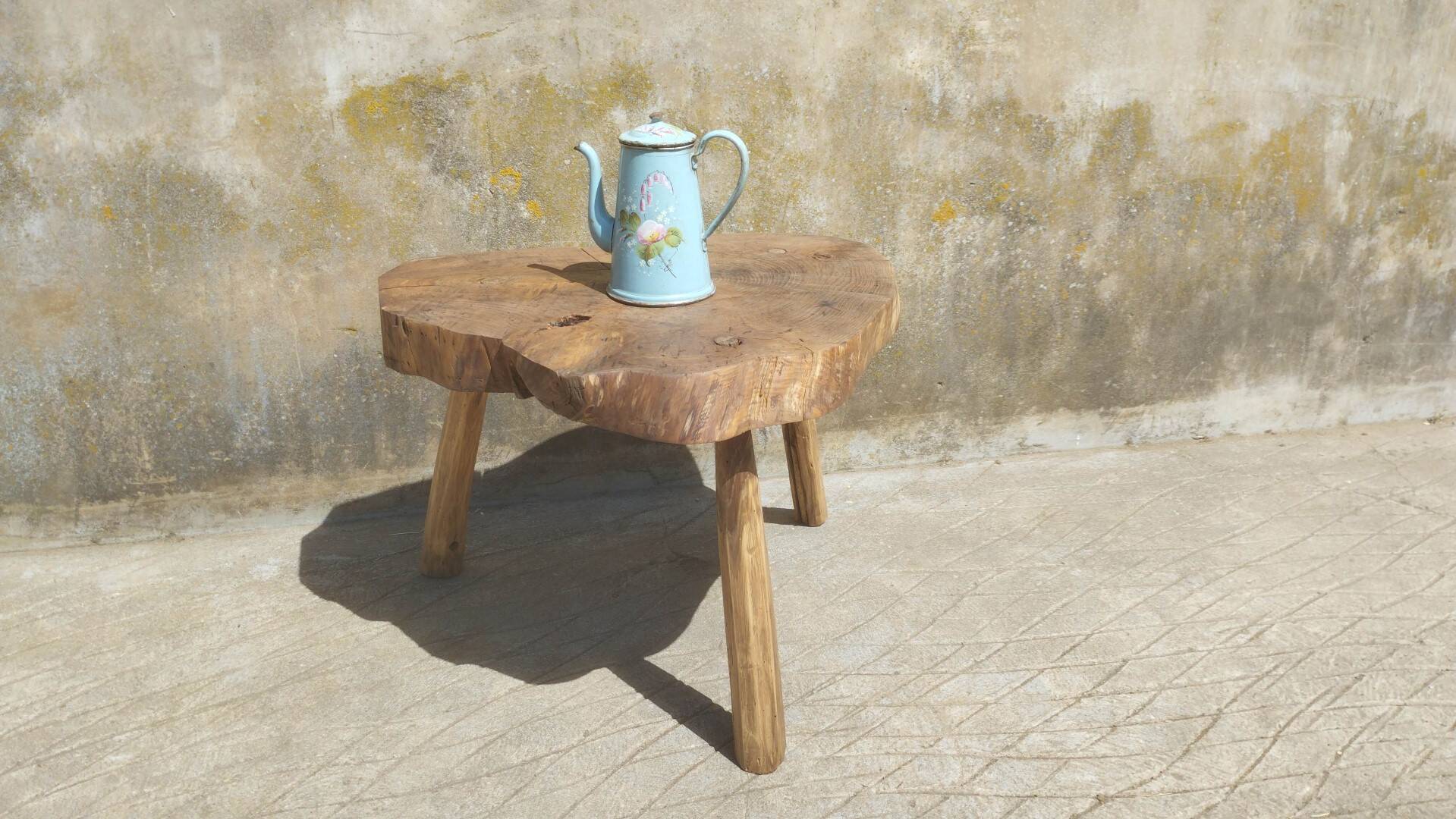 Stump coffee table