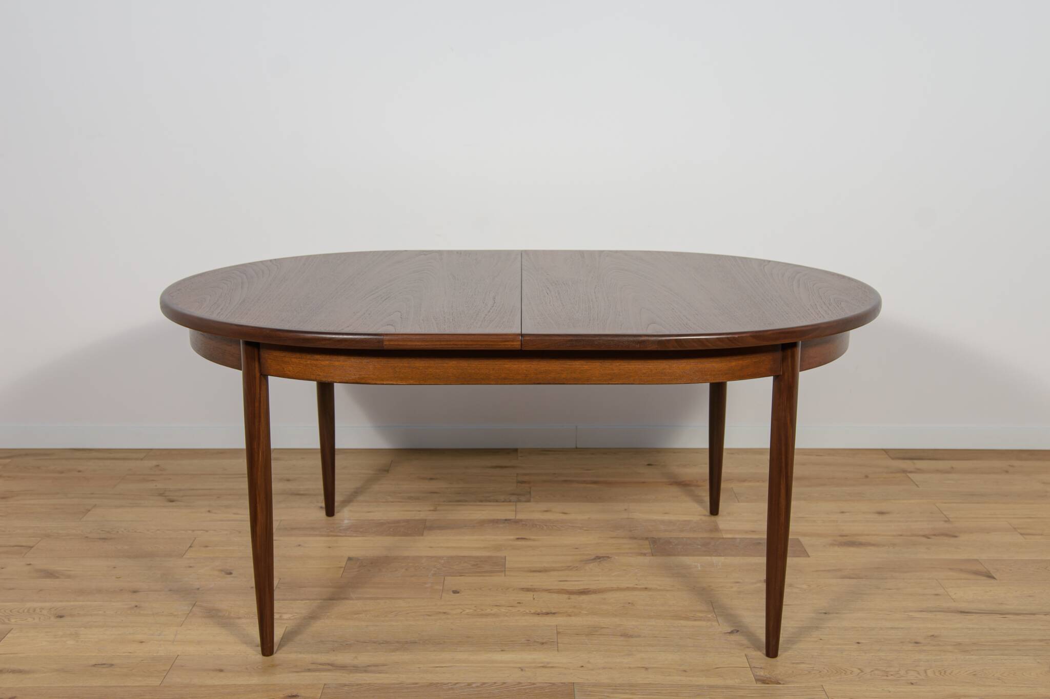 Mid-Century Oval Dining Table in Teak from G-Plan, United Knigdom, 1960s