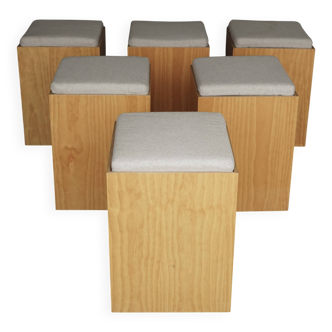 Six tabourets minimalistes en contreplaqué avec coussins, années 1990