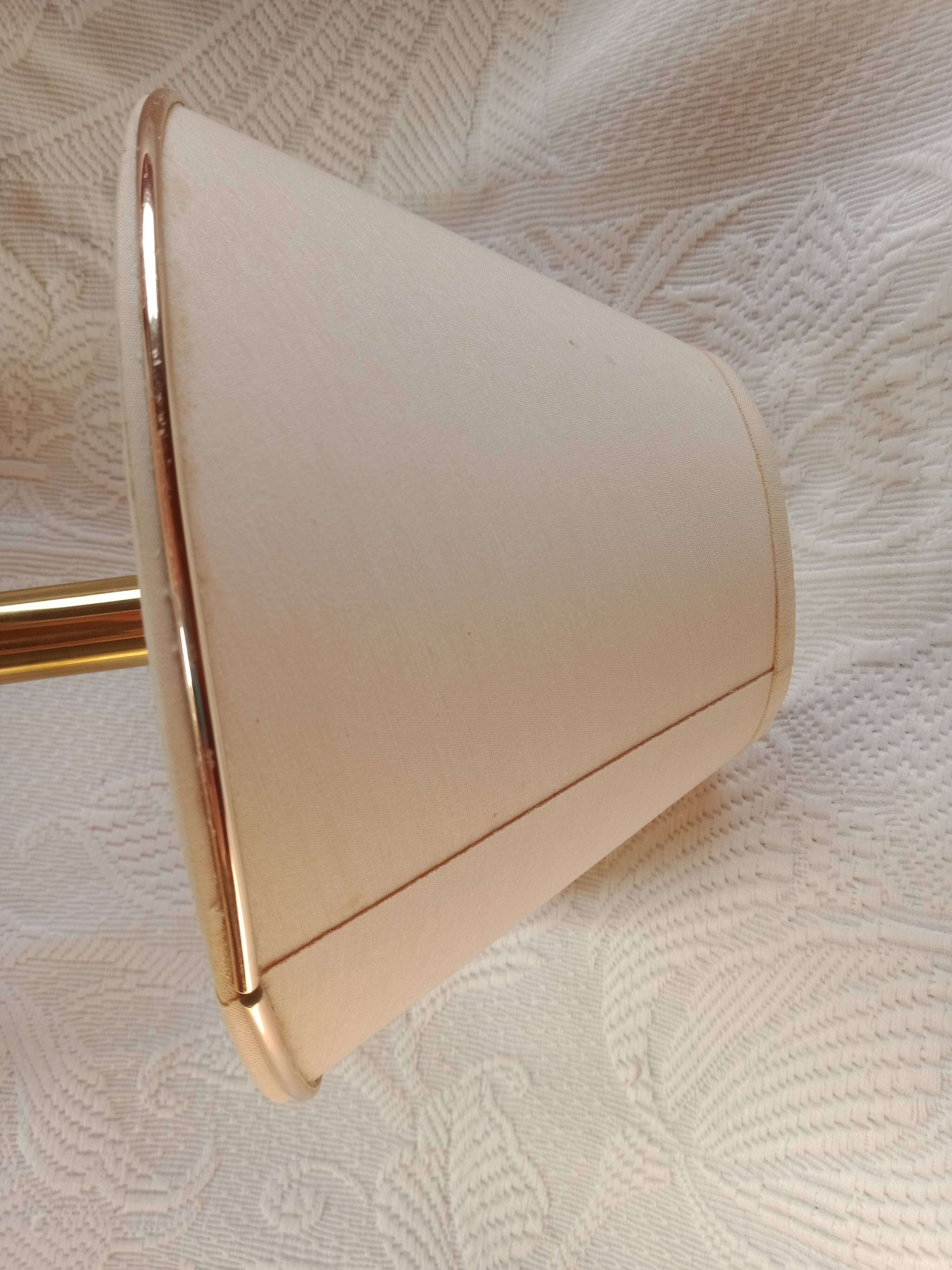 Louis Drimmer - Cream & gilded earthenware table lamp