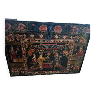 Coffre chinois d'Opéra - fleurs papillons et Mandarins