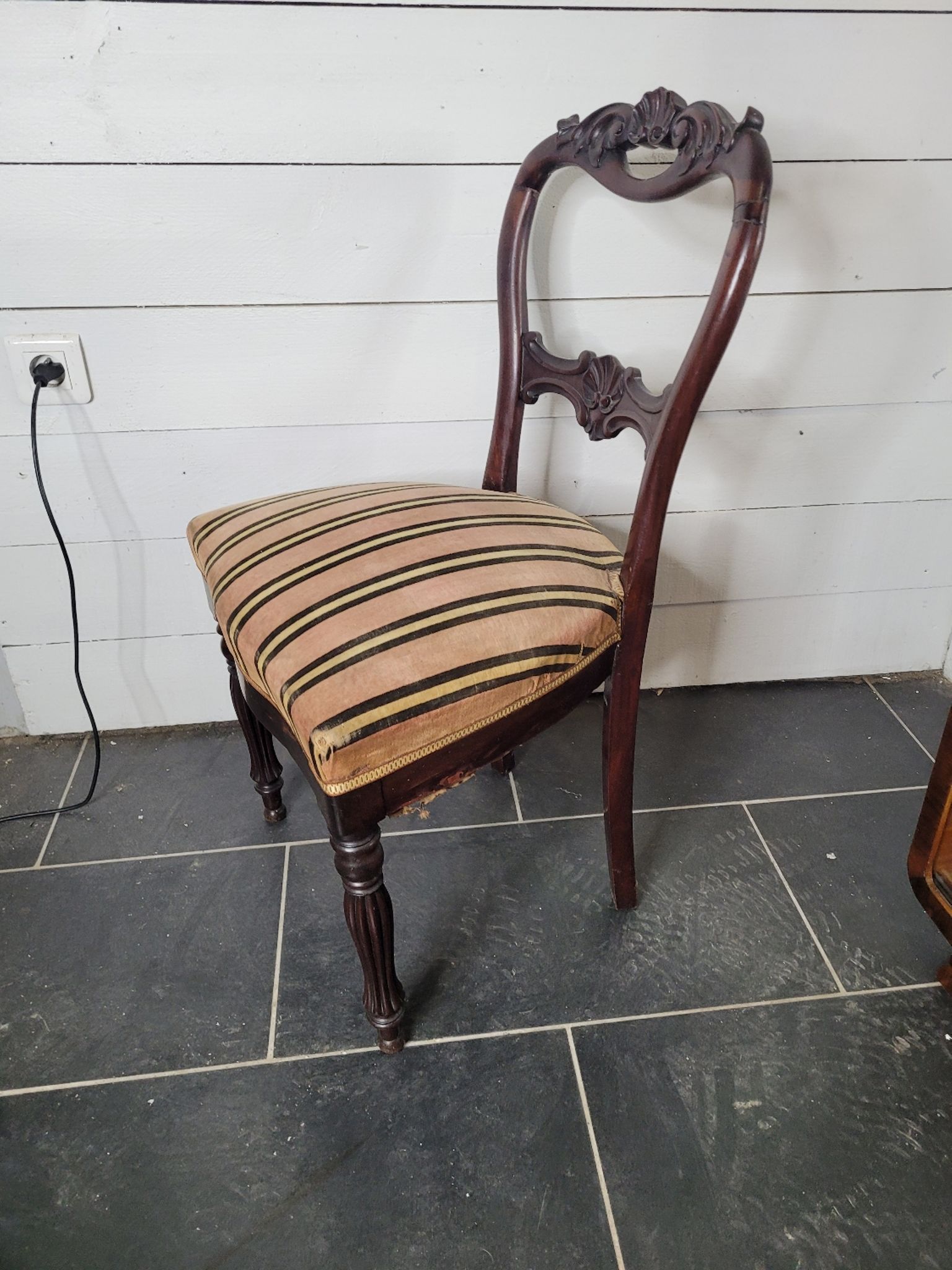 Chaise style Louis Philippe en acajou