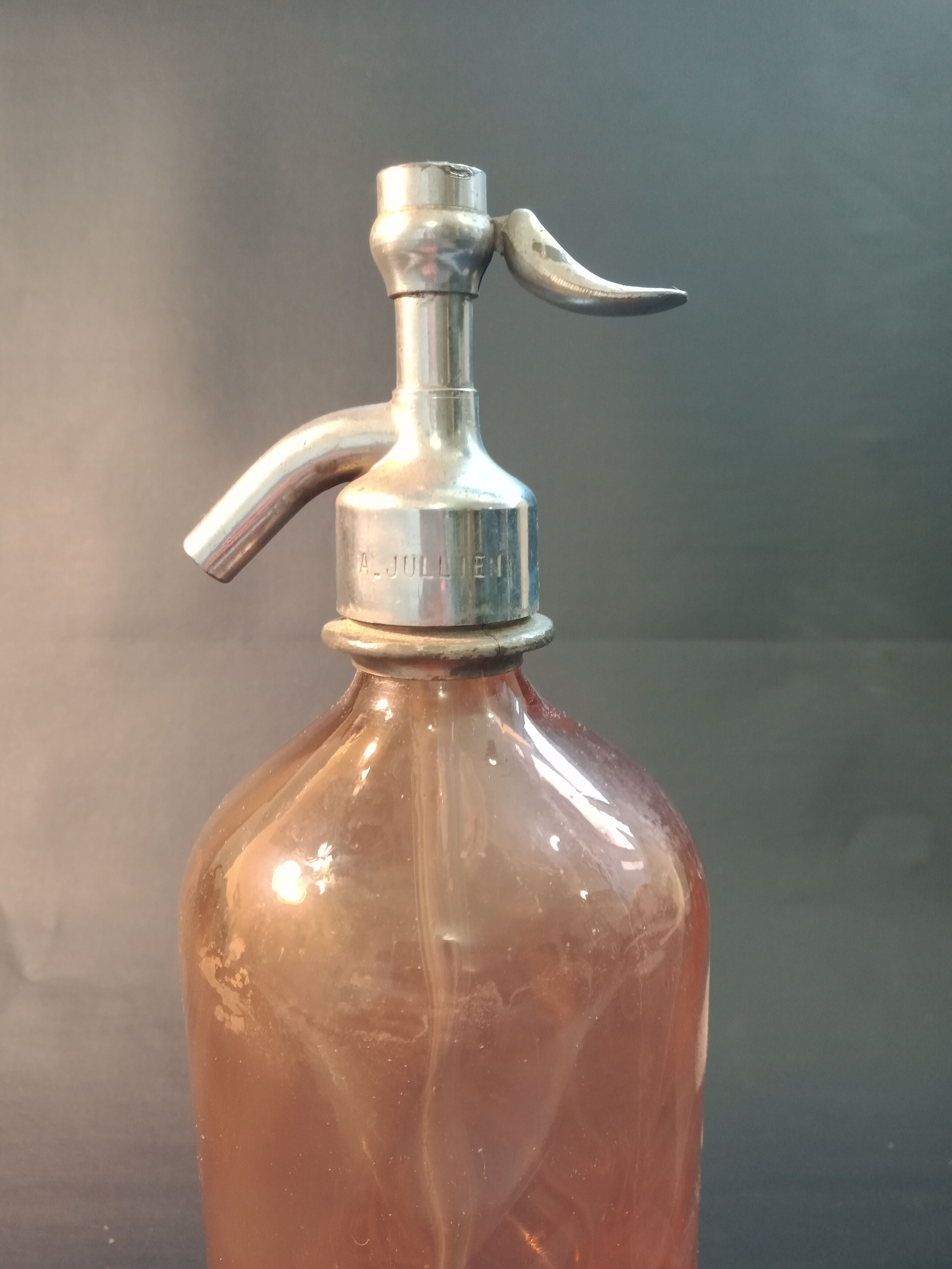 A.Julien Orleans twisted pink glass siphon