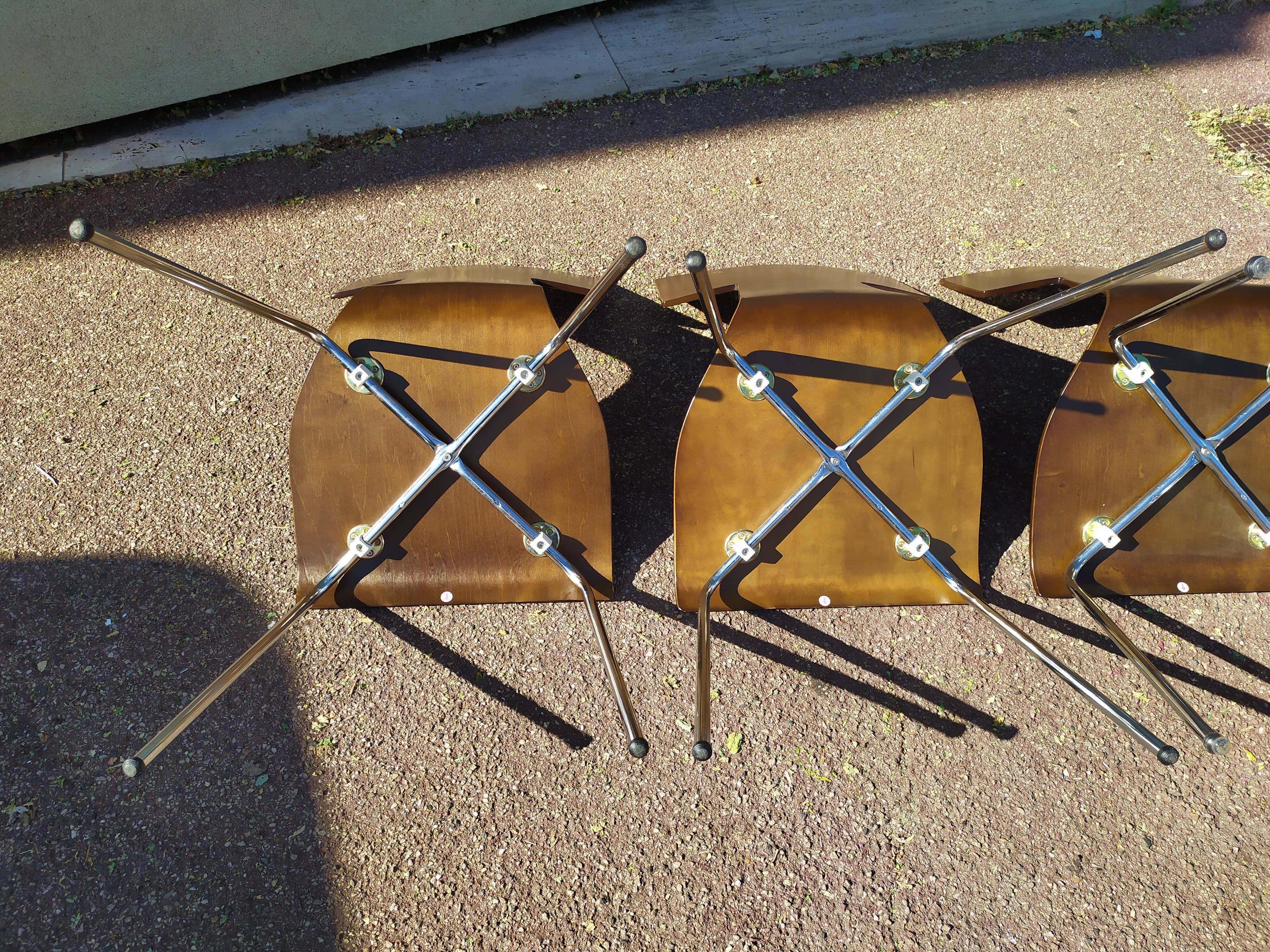 Set of 4 metal and wood chairs