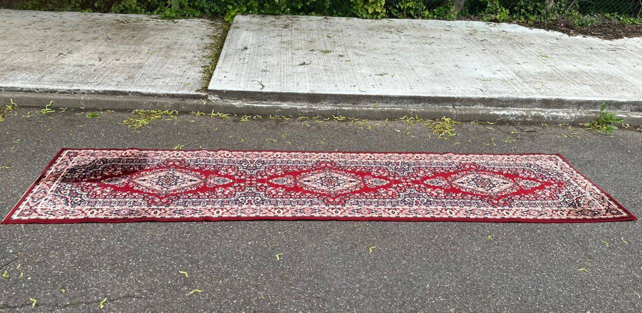 Burgundy wool hallway rug Saphir 85x350cm