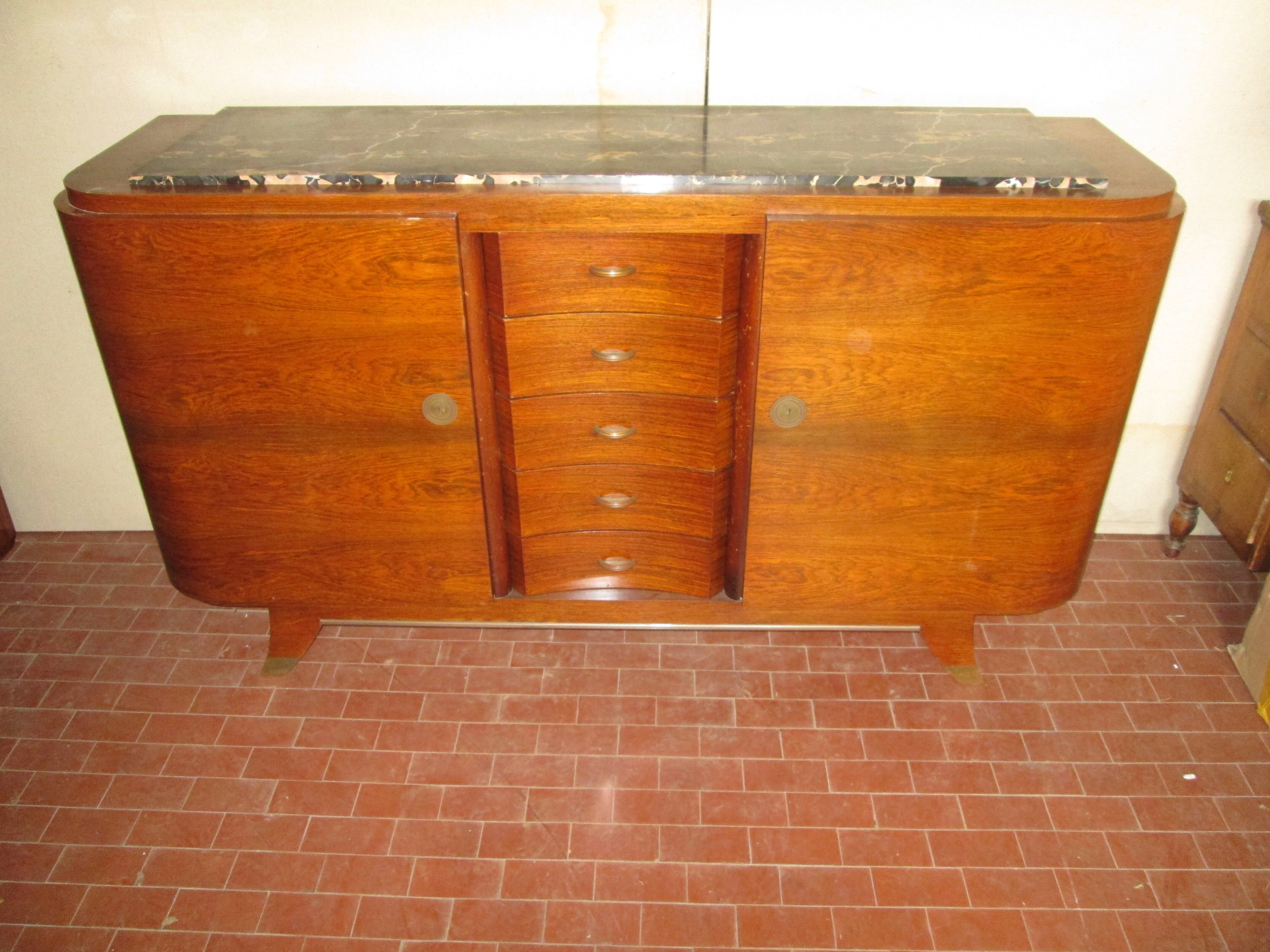 Buffet art déco avec plateau en marbre