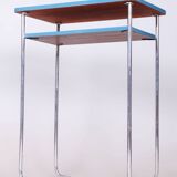 Table d'appoint bleue restaurée, par Mücke-Melder, acier chromé, tchèque, années 1930