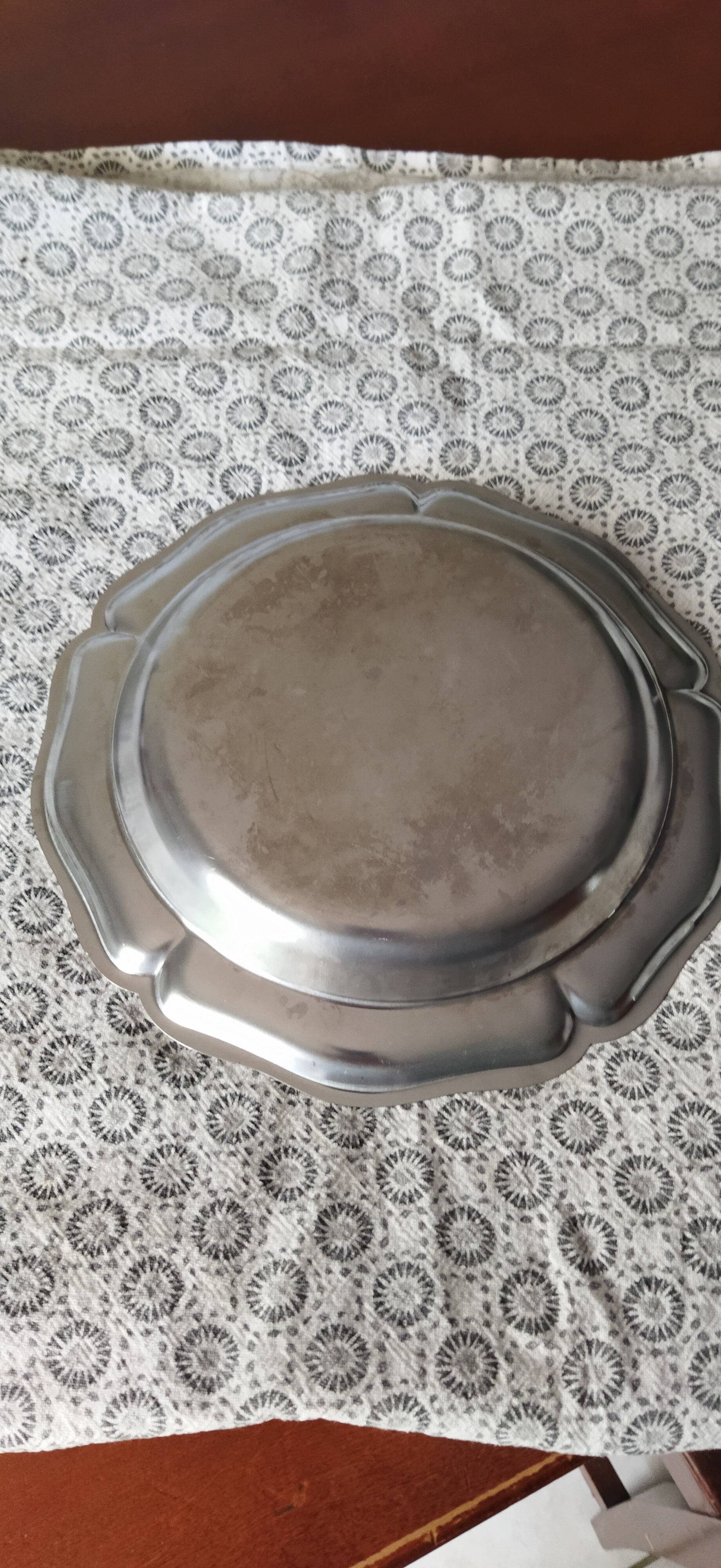 Round stainless steel serving dish