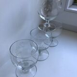 Set of 4 round crystal wine glasses engraved 50s
