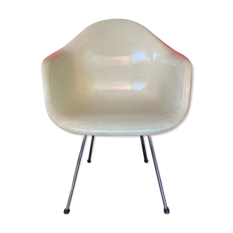 Fauteuil en fibre de verre de Charles & Ray Eames, Hermann Miller