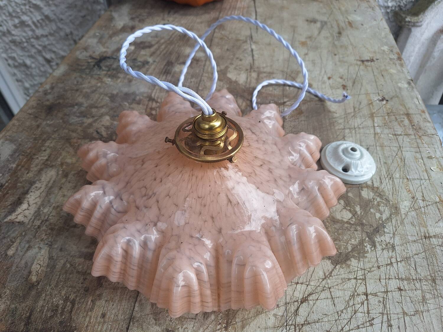 Opaline Pleated Suspension Clichy Rose complete with wire and Ceiling Light