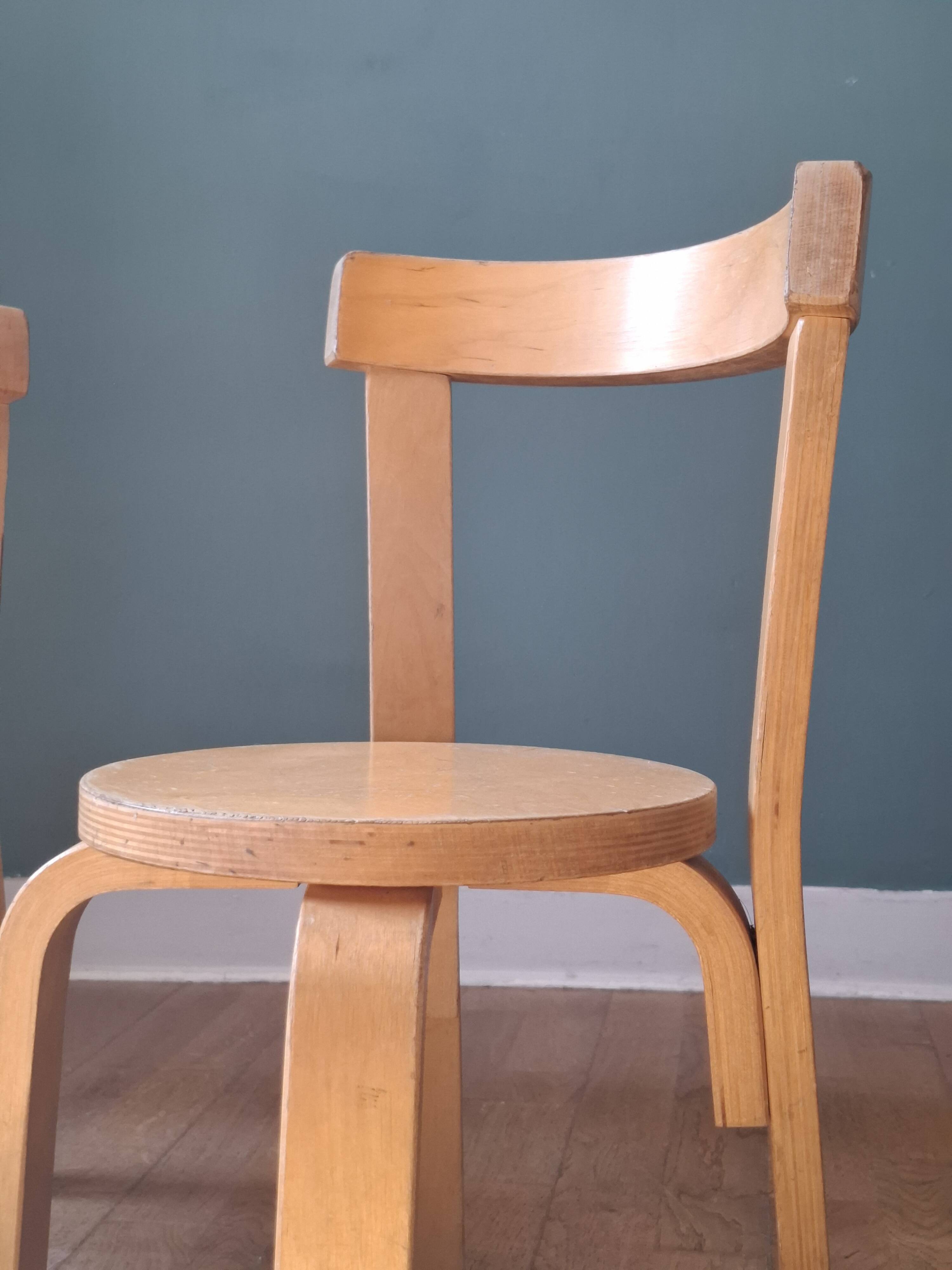 2 children's chairs in Alvar Aalto style