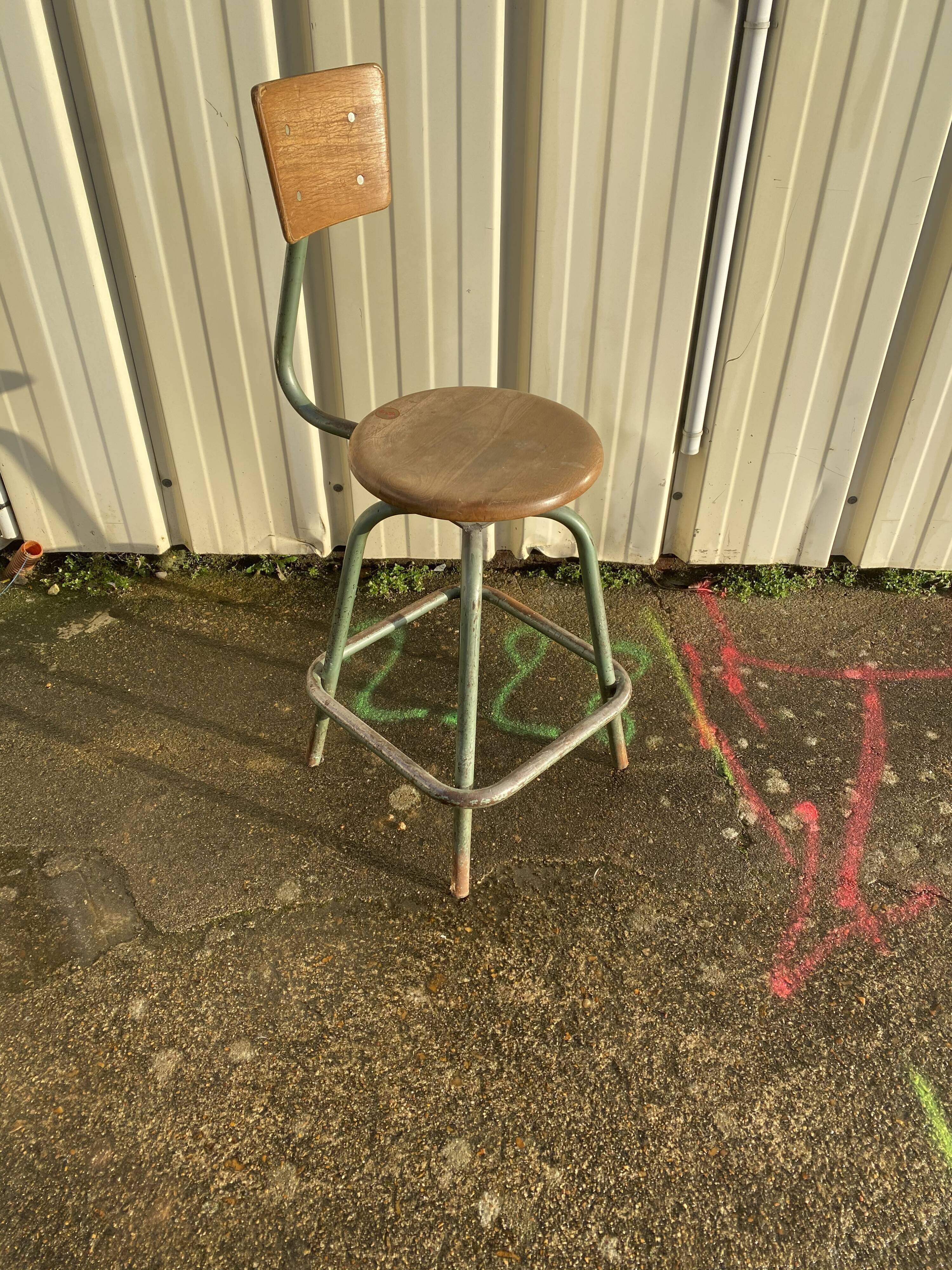 Chaise haute industriel