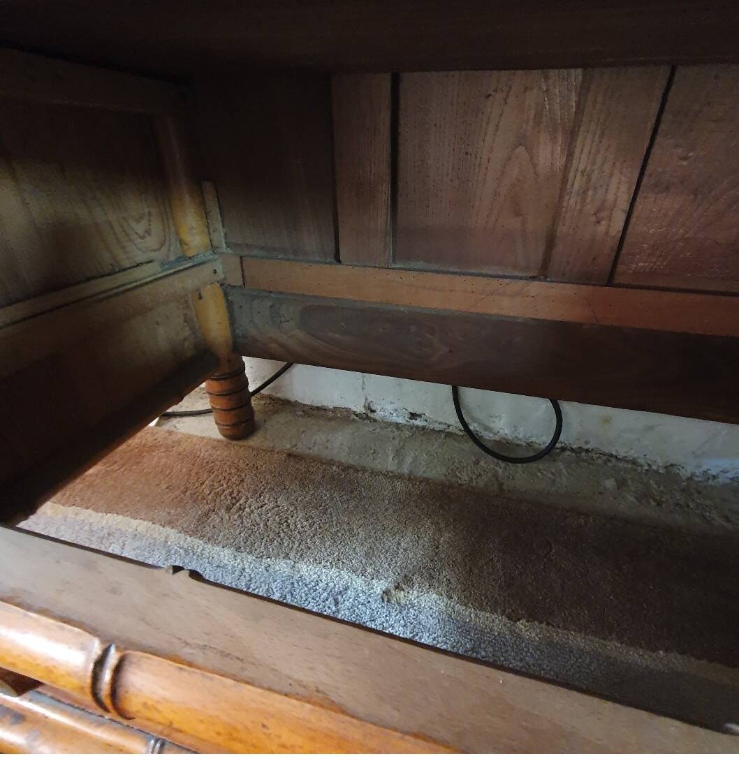 Early 20th-century commode in bamboo pitchin style.