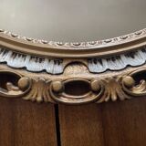 Miroir ovale résine dorée kitsch des années 70