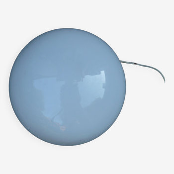 Round globe ceiling lamp in white opaline glass