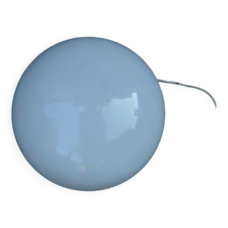 Round globe ceiling lamp in white opaline glass