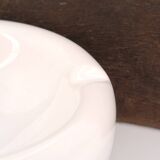 Imposing white ashtray signed in ceramic, 1970s