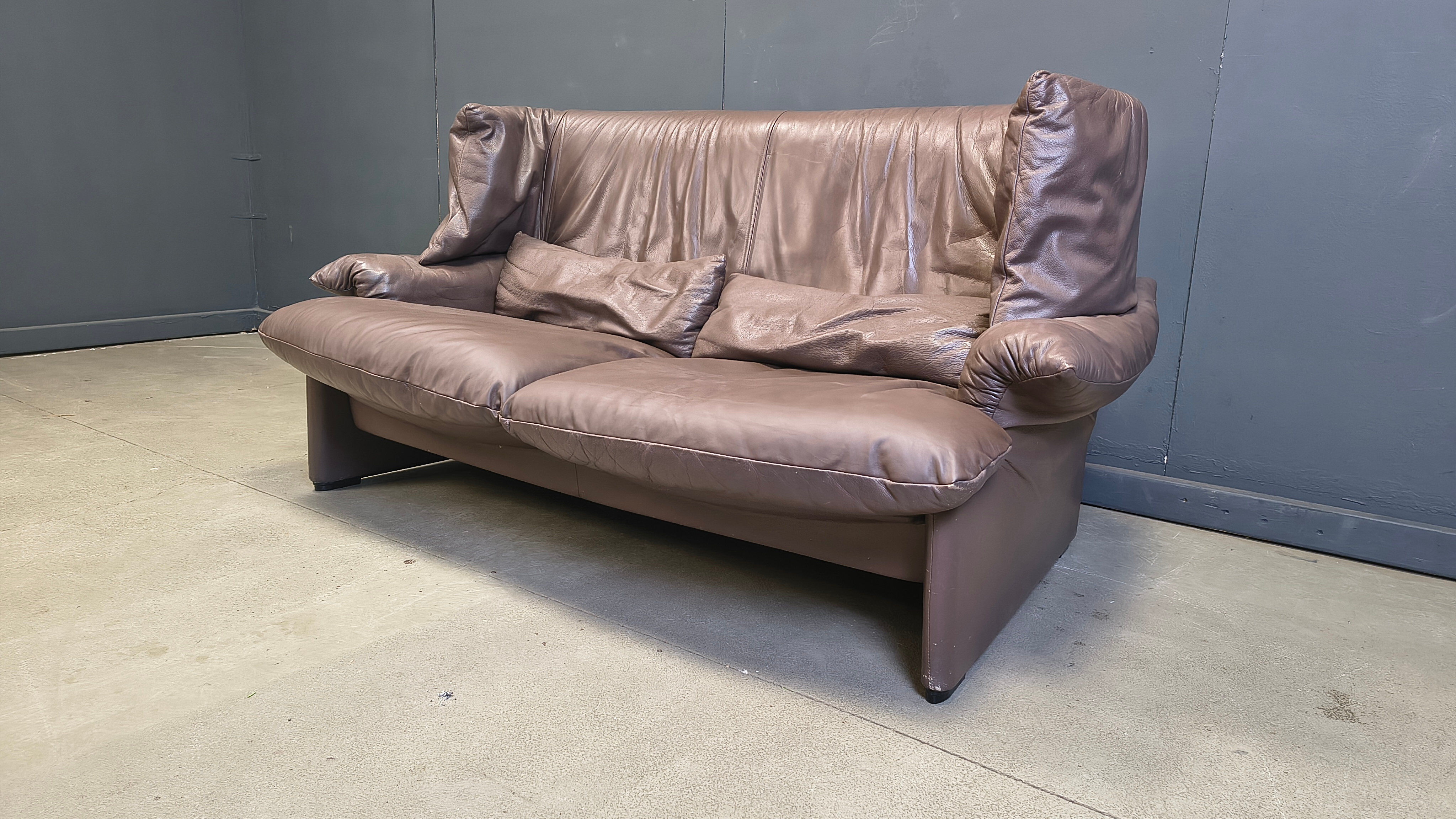 Canapé Porto Venere par Vico Magistretti pour Cassina, années 1970.