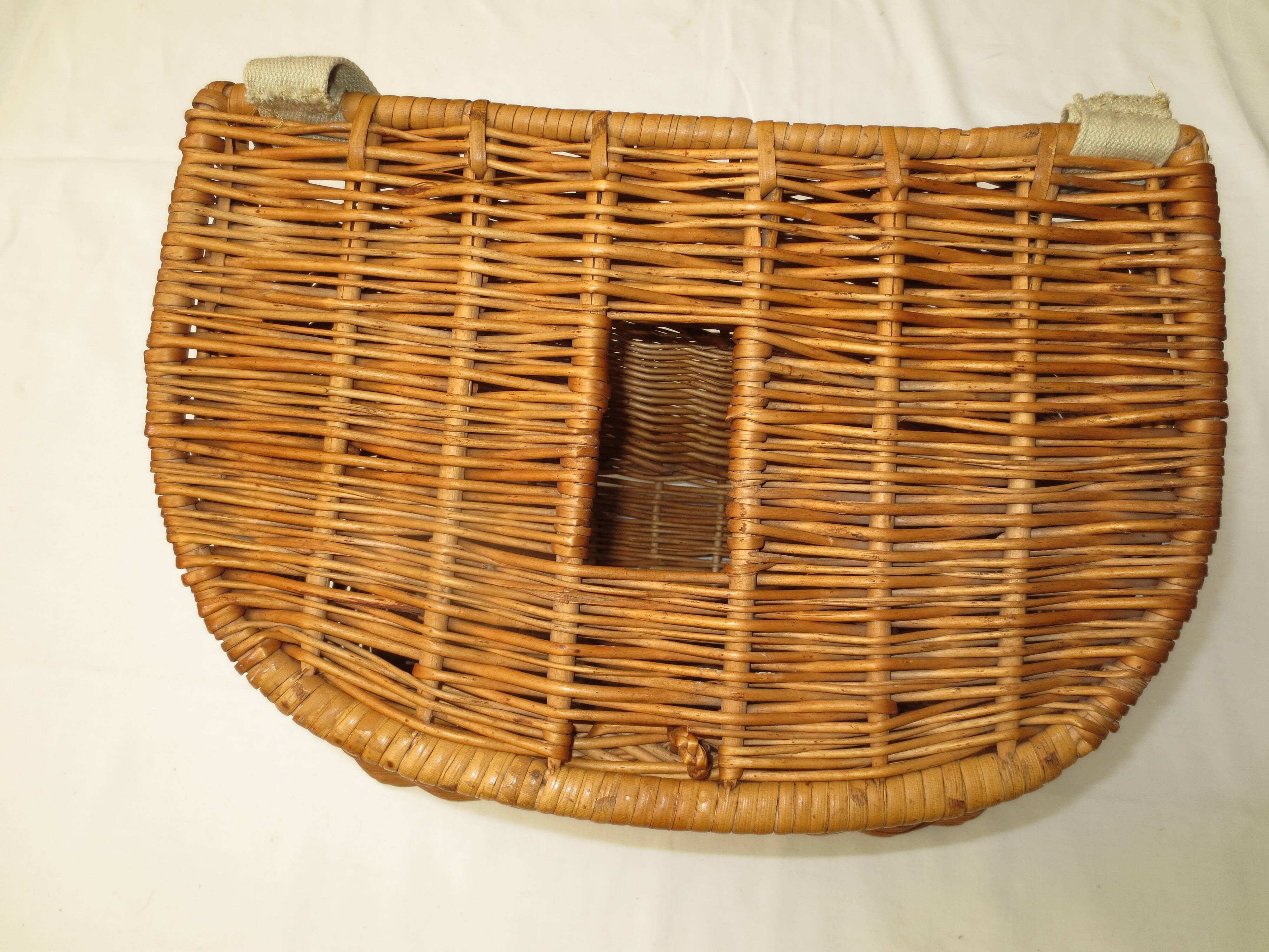 Former fisherman vintage wicker basket