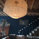 Free-form luminaire in natural sisal
