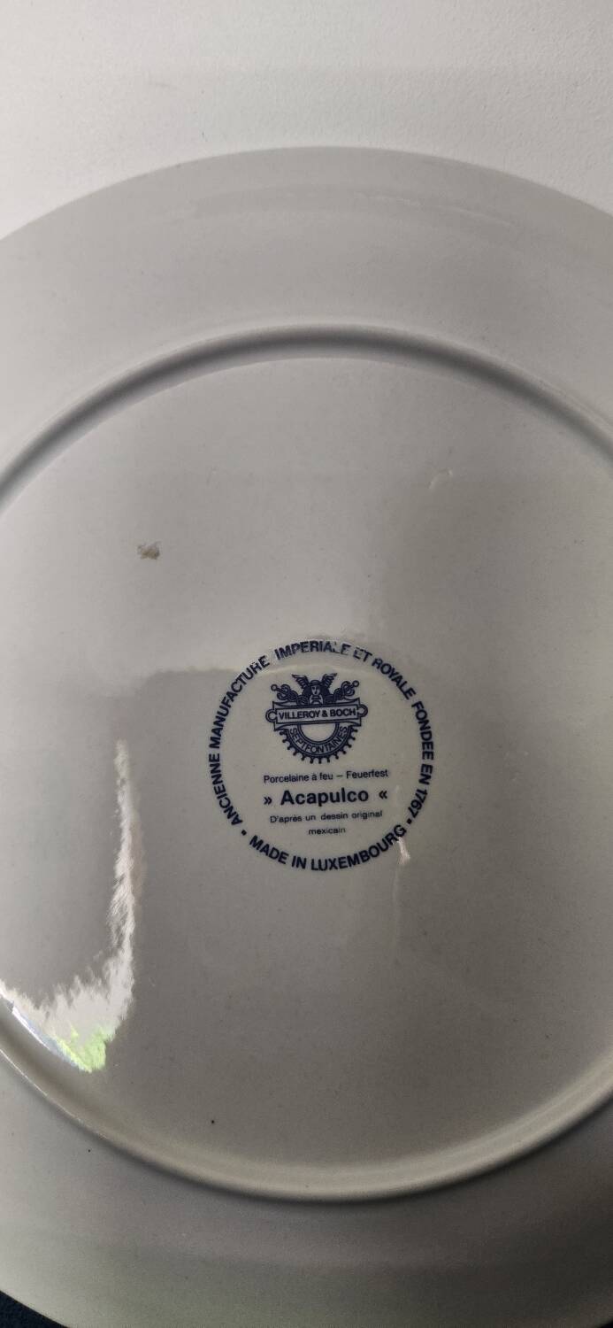 Vintage Chinese plate