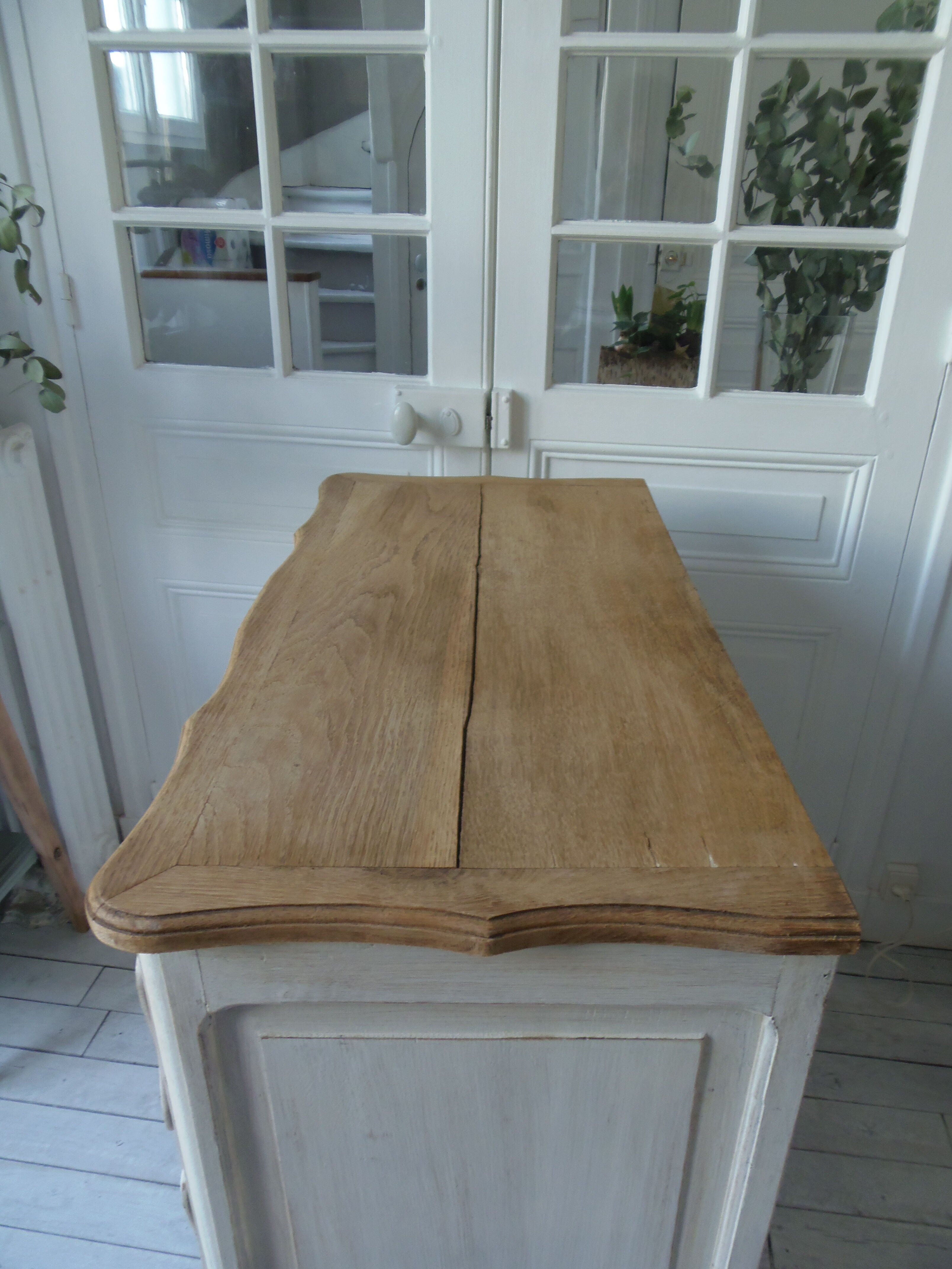 Louis XV stye dresser