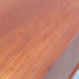 Buffet en teck danois avec portes tambour, années 1960.