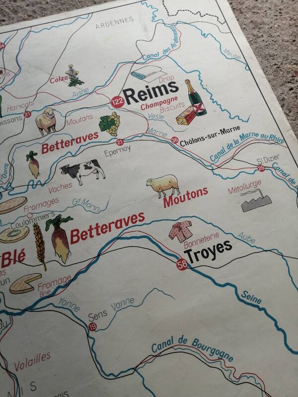 Carte scolaire vintage mdi France Normandie Bassin Parisien.