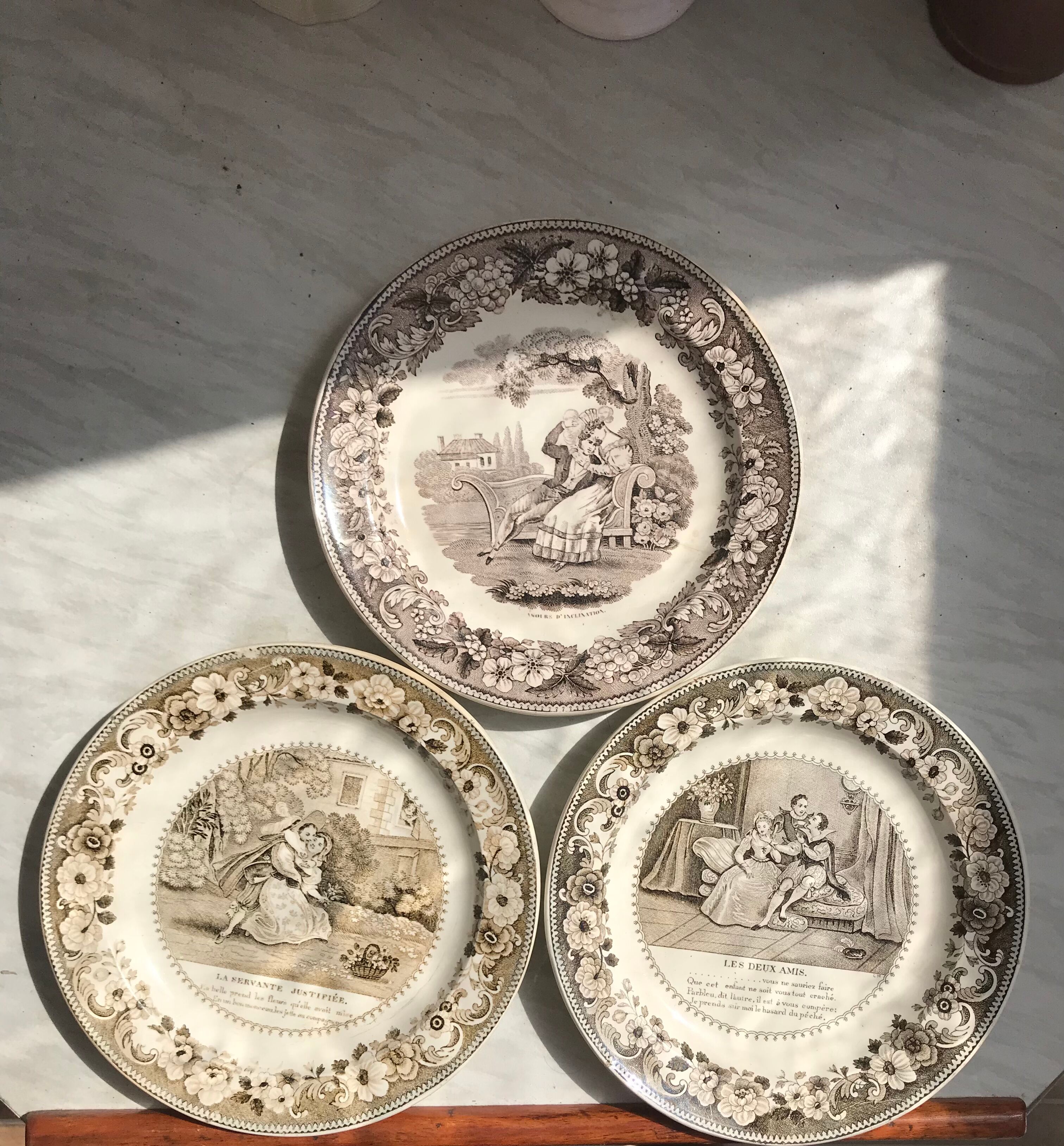 Set of 3 talking plates in Montereau earthenware "Louis Lebeuf Montereau"