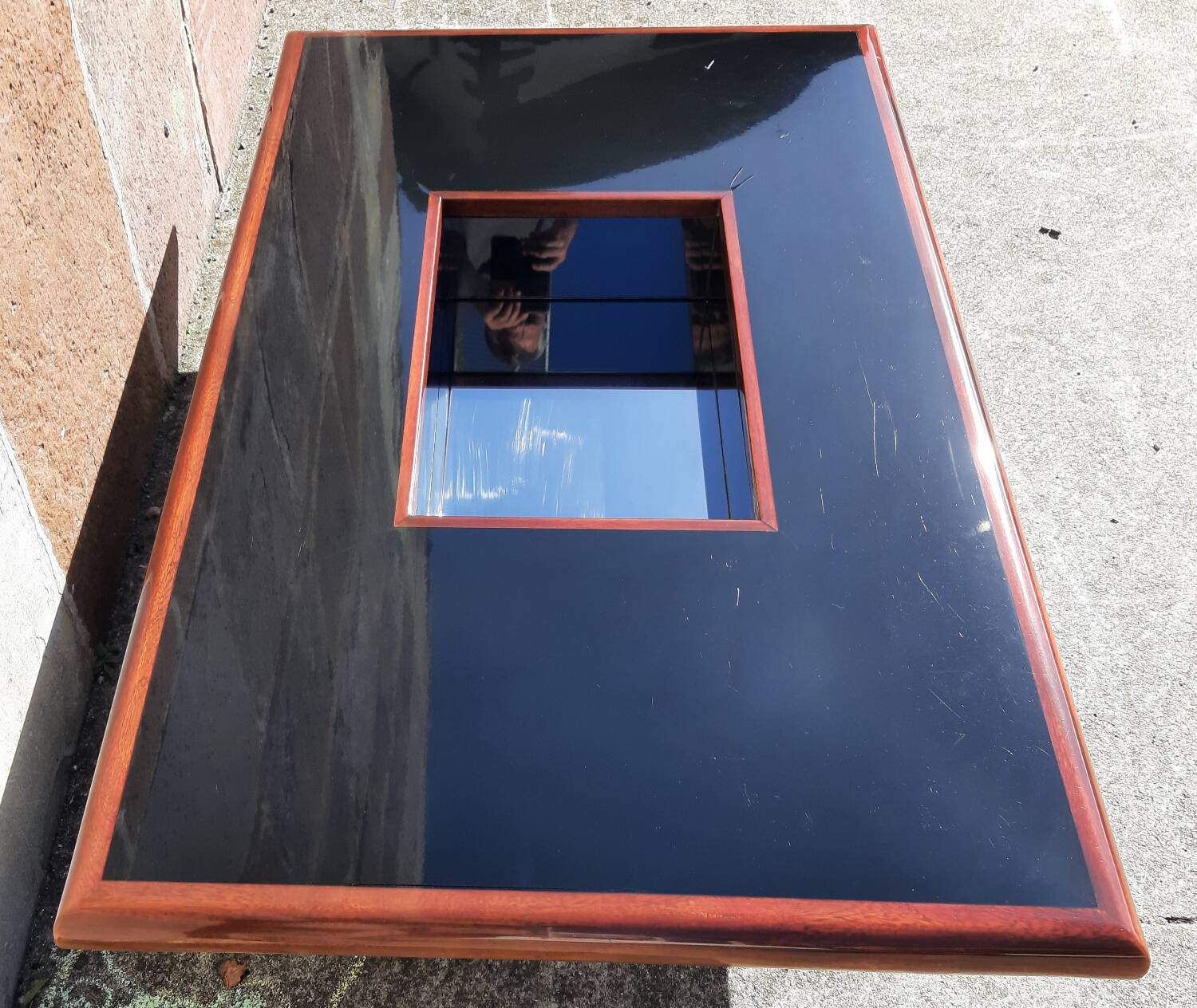 Signed coffee table (Jean Claude Mahey, 70s)