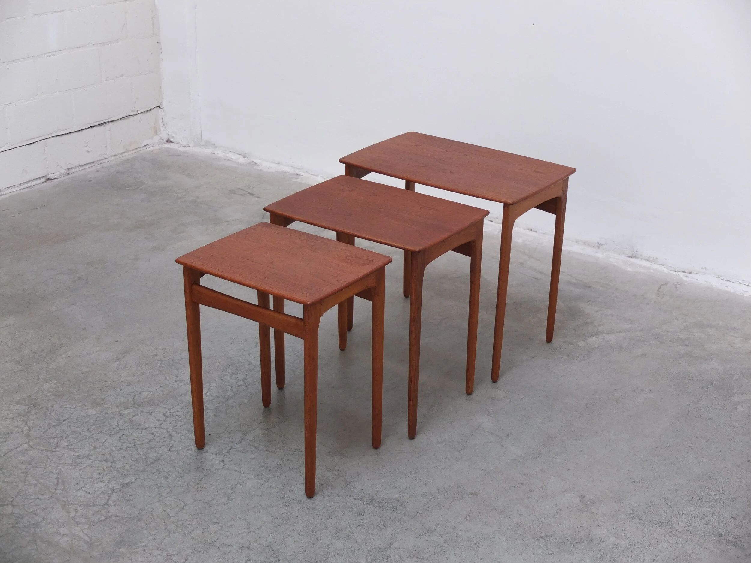 Nesting tables in teak & oak by Svend Åge Madsen, 1960s
