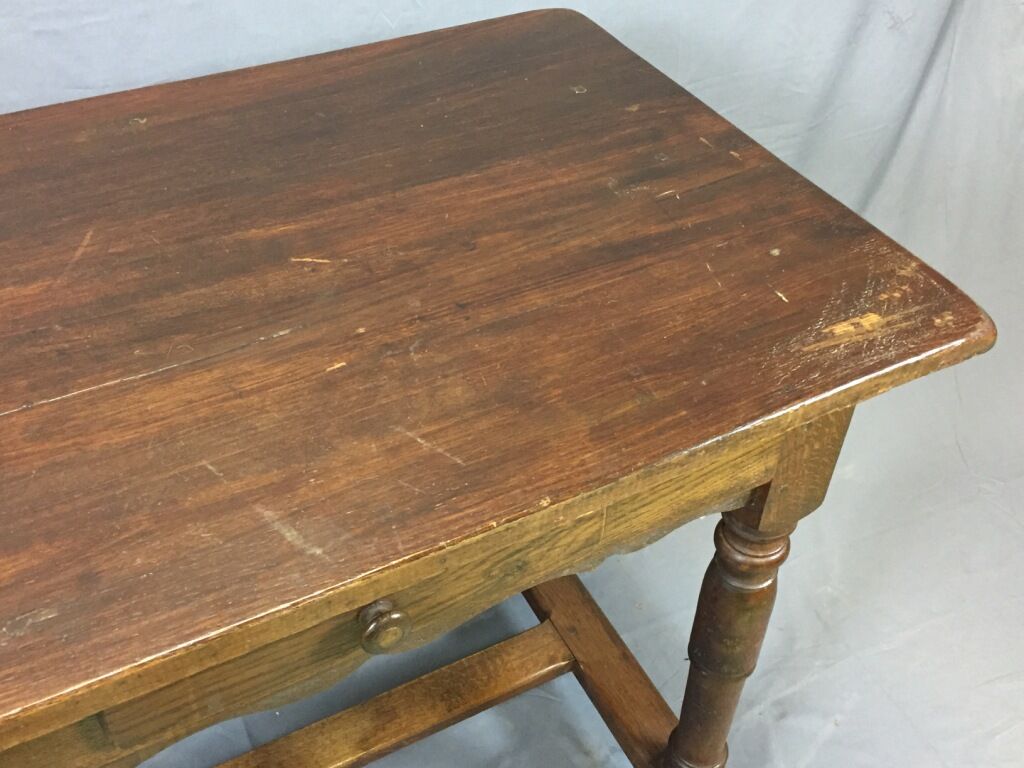 Table 30 years in oak office