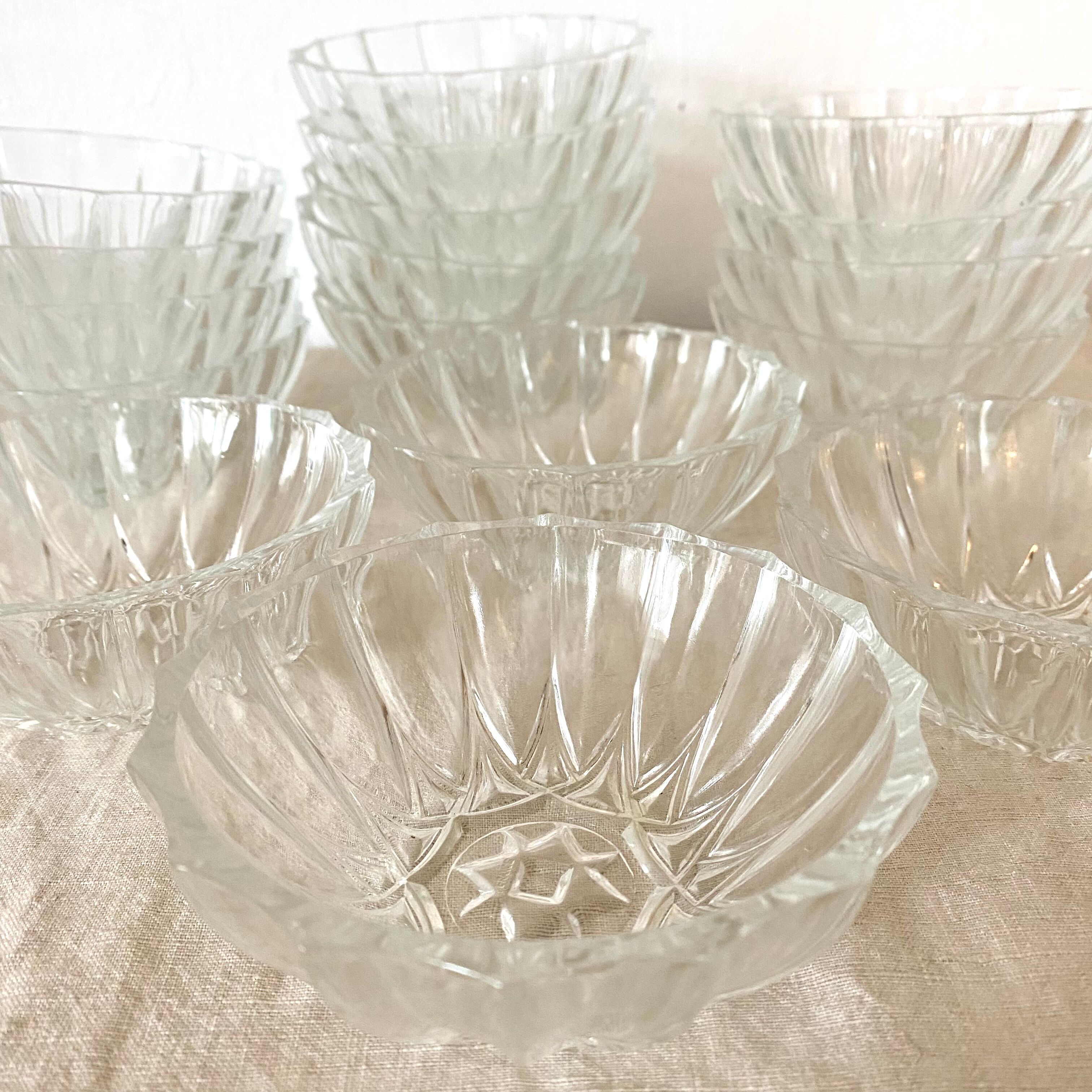 Vintage glass cups 17 pieces