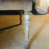 1900s country table/bistro table in its pattine