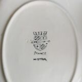 Saucière on Longchamp earthenware display - Mistral model