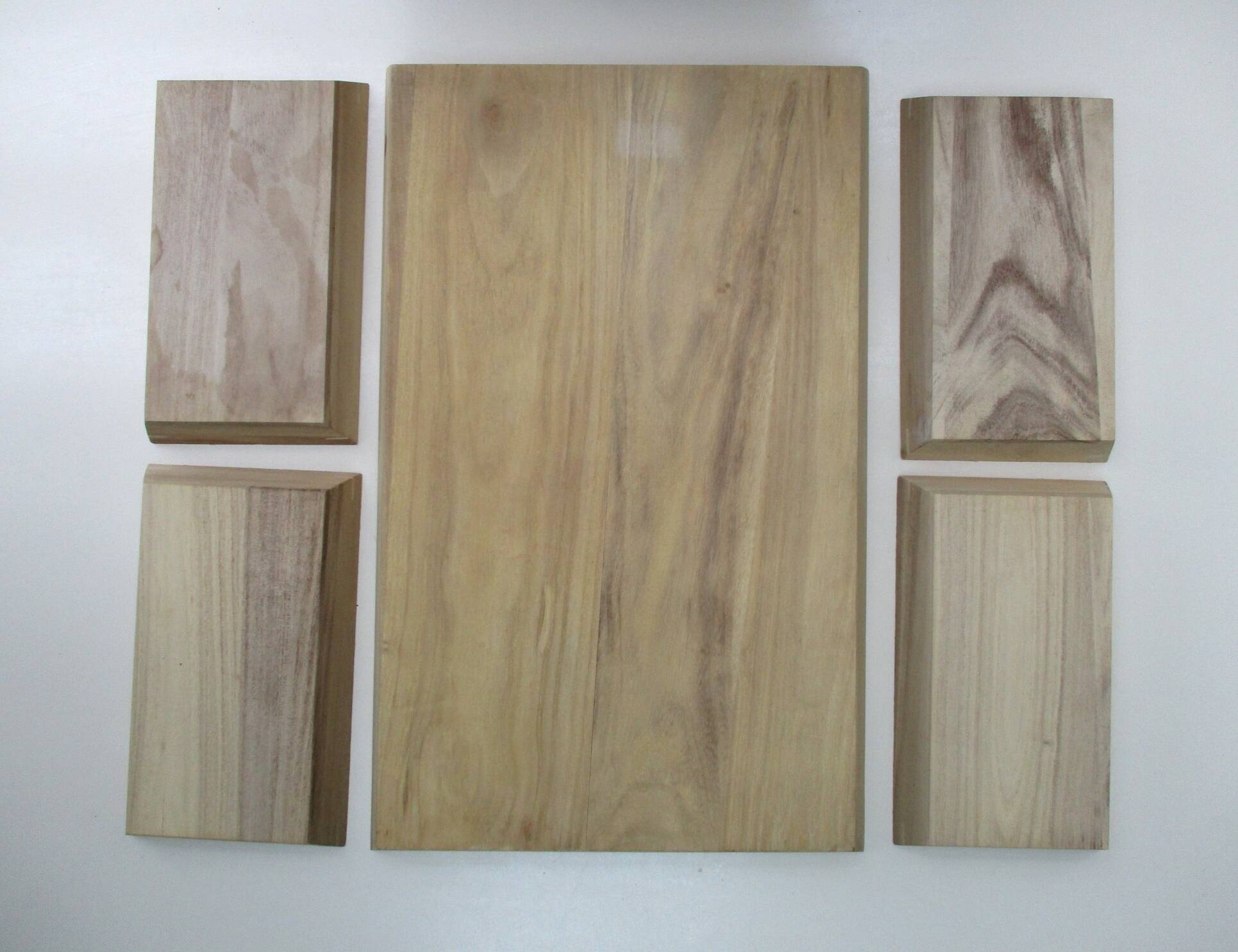 Plateaux en bois naturel -set de 4
