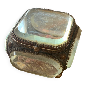 Glass jewelry box