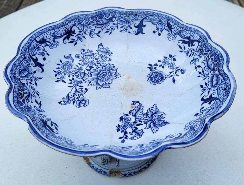 Longwy Chinese compote bowl 19th century salamanders