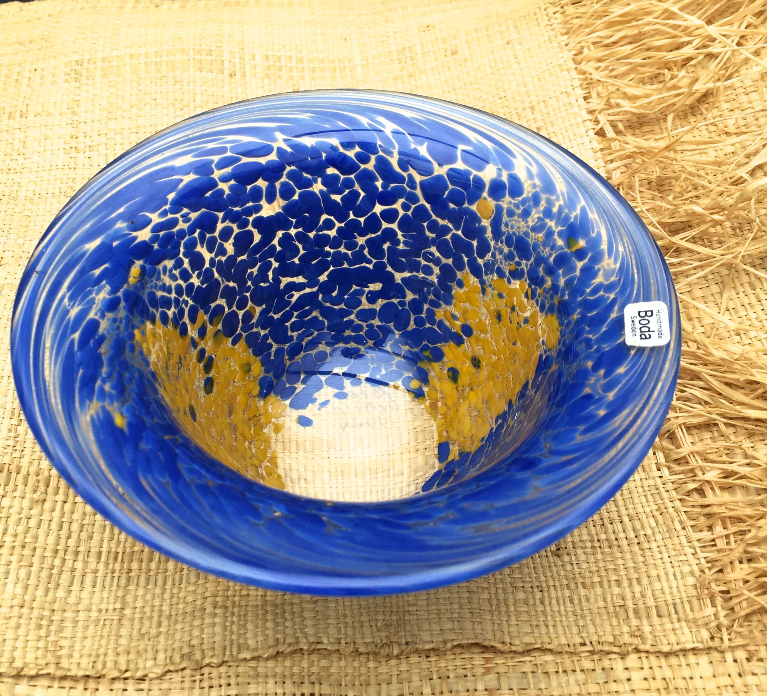 Vintage bol tintomara artist Ulrika Hydman vallien kosta boda glassware scandinavian design